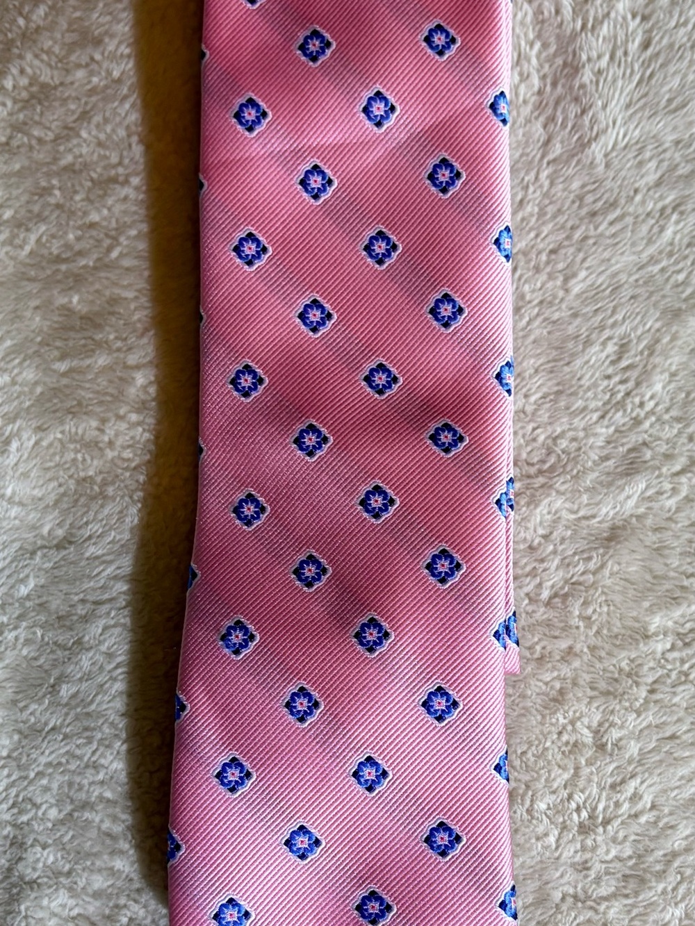 IZOD Men's Pink Blue Geometric Polyester Tie Woven Logo Pointed